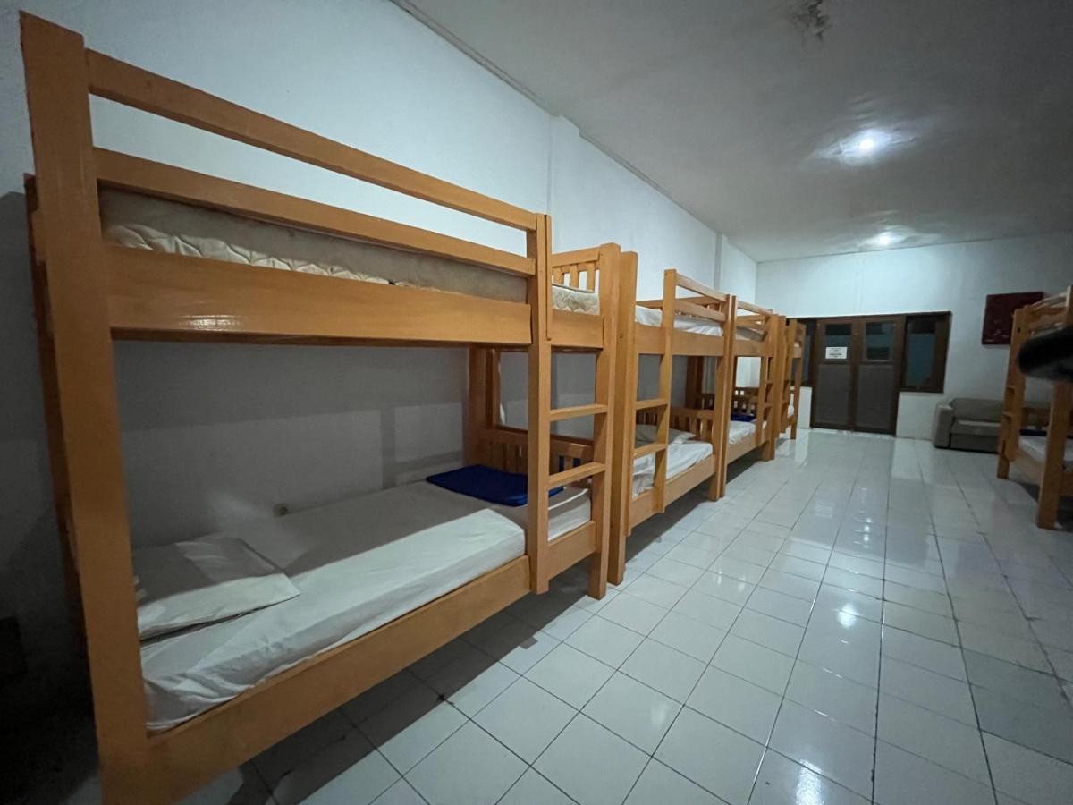 Oseania Hostel Senggigi Ngoại thất bức ảnh