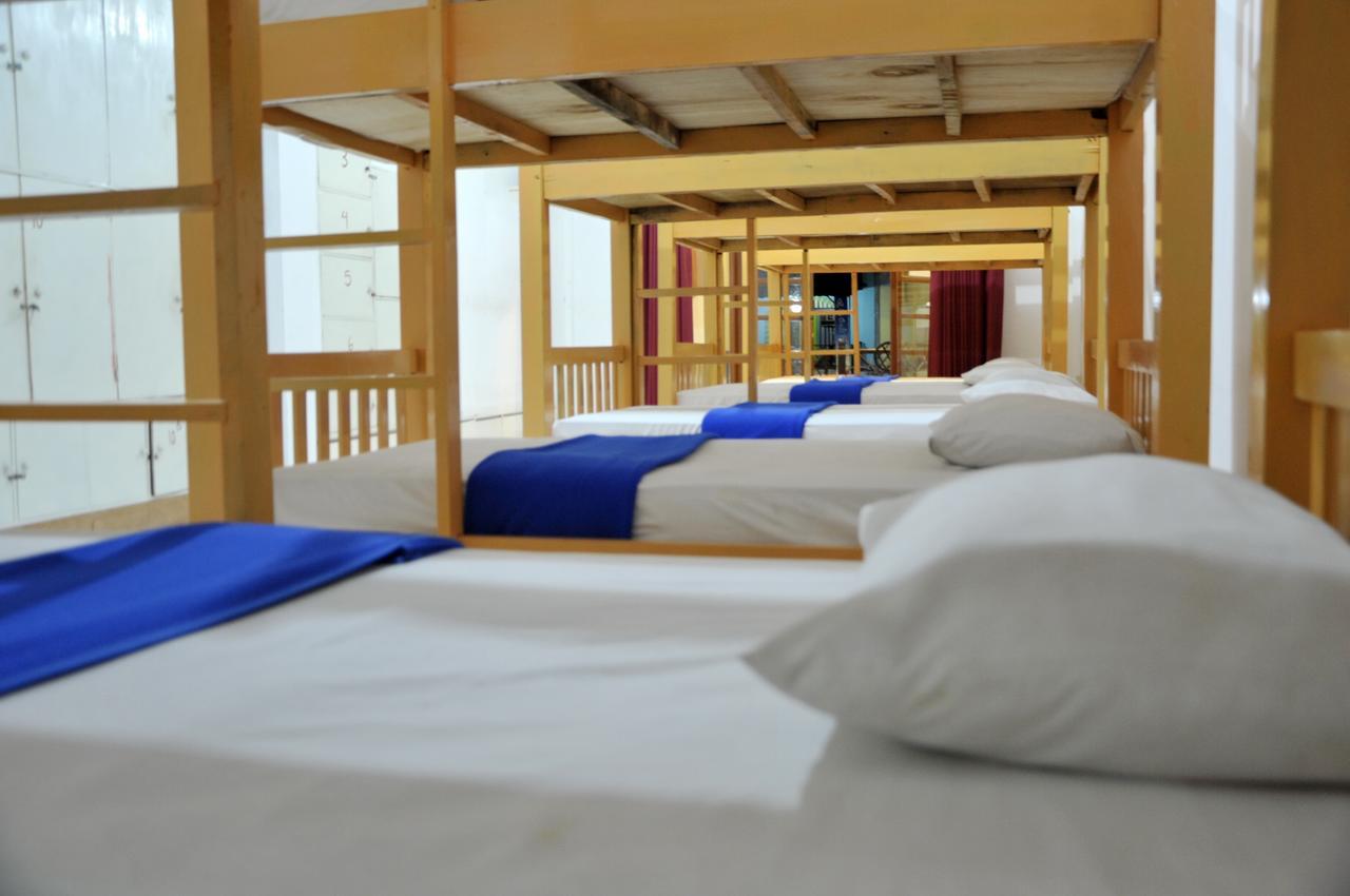 Oseania Hostel Senggigi Ngoại thất bức ảnh