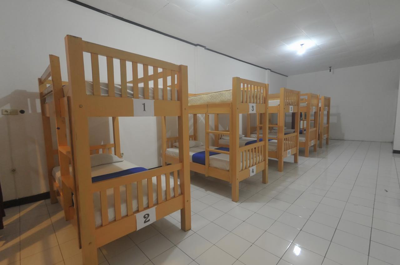 Oseania Hostel Senggigi Ngoại thất bức ảnh